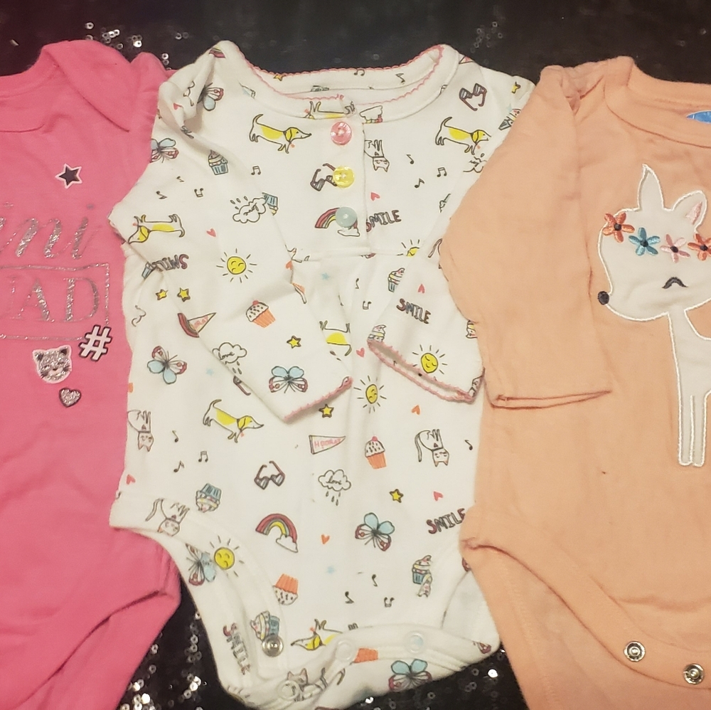 3 long sleeve onesies